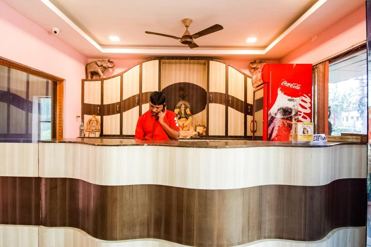 Oyo 62964 Hotel Vandana Grand Nellore Luaran gambar